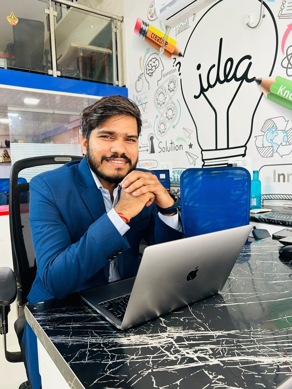 founder-img